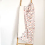 Couverture enfant douce et chaude motif renards endormis